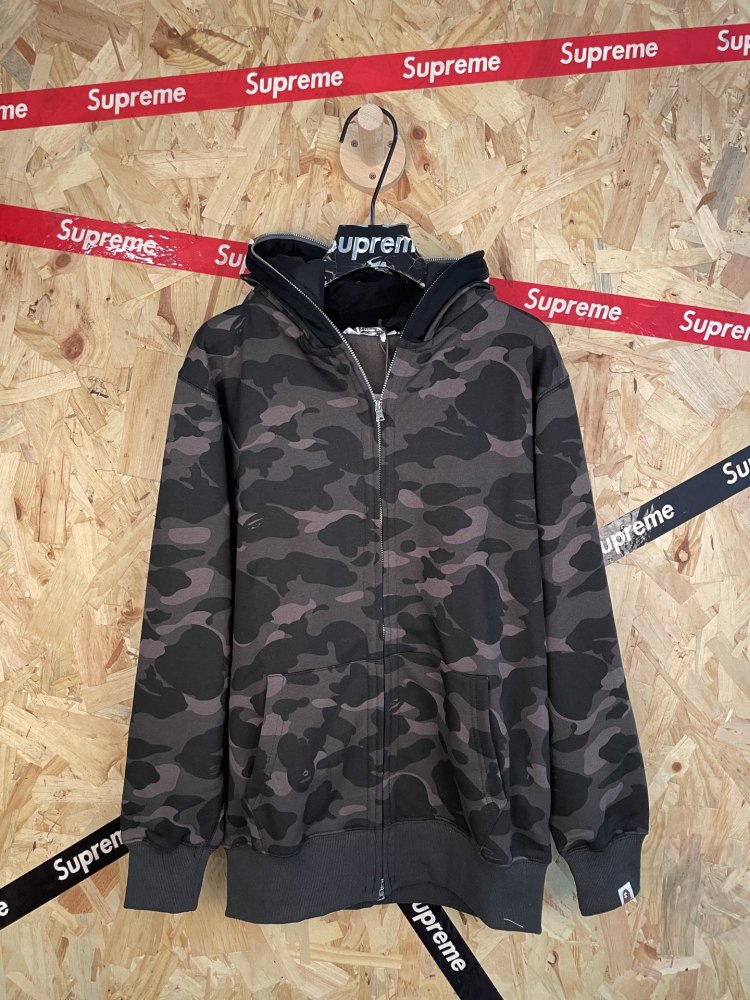 ХУДИ Bape