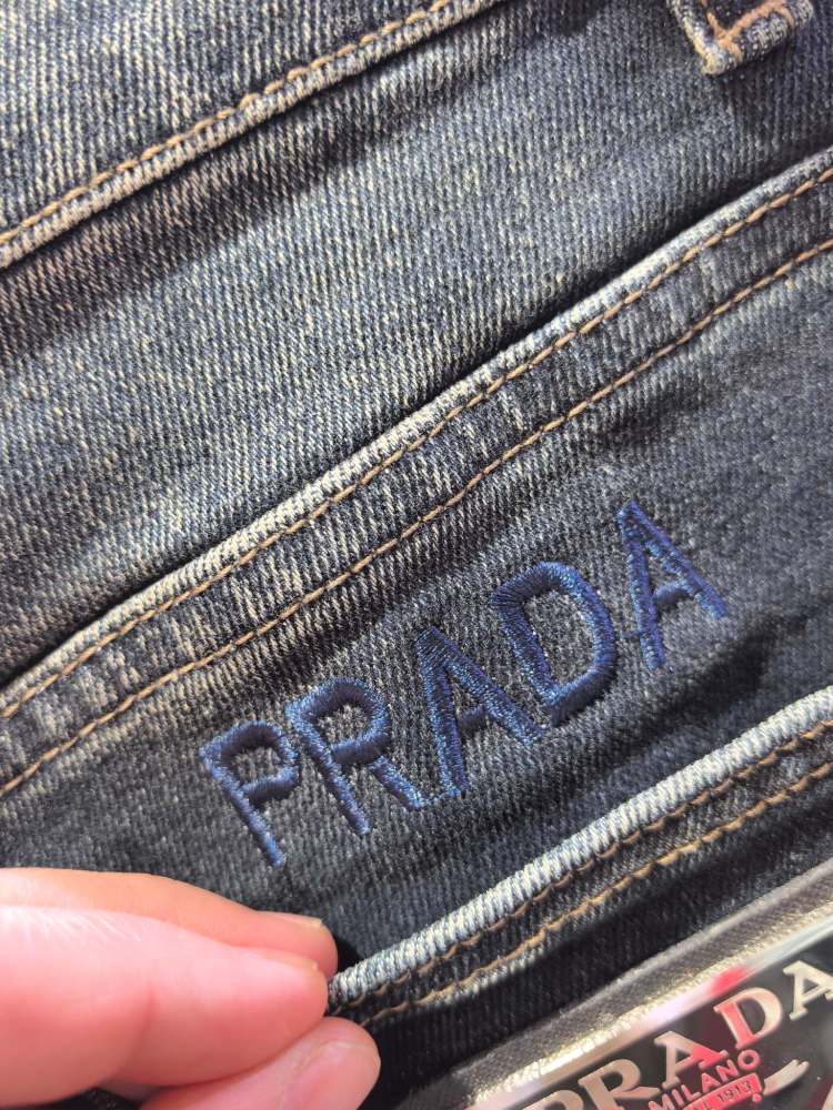 ШОРТЫ Prada