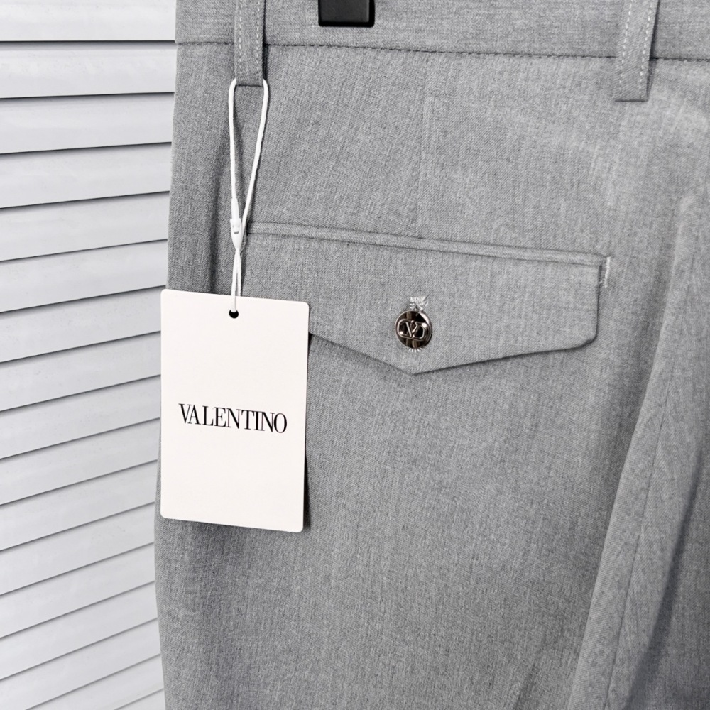 БРЮКИ  Valentino