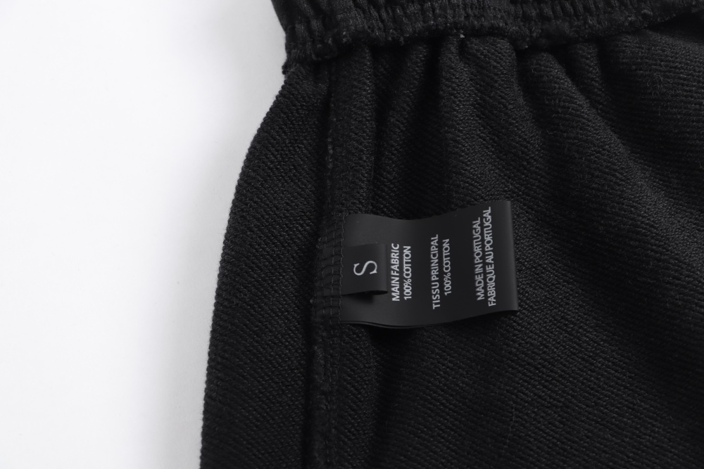 ШОРТЫ Vetements