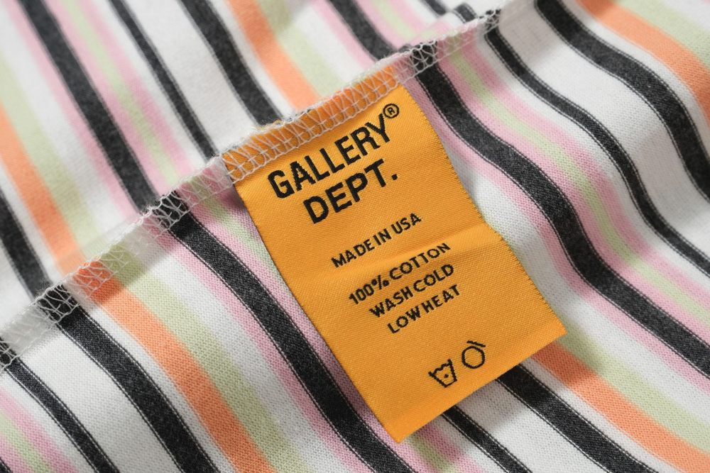 ФУТБОЛКИ Gallery Dept