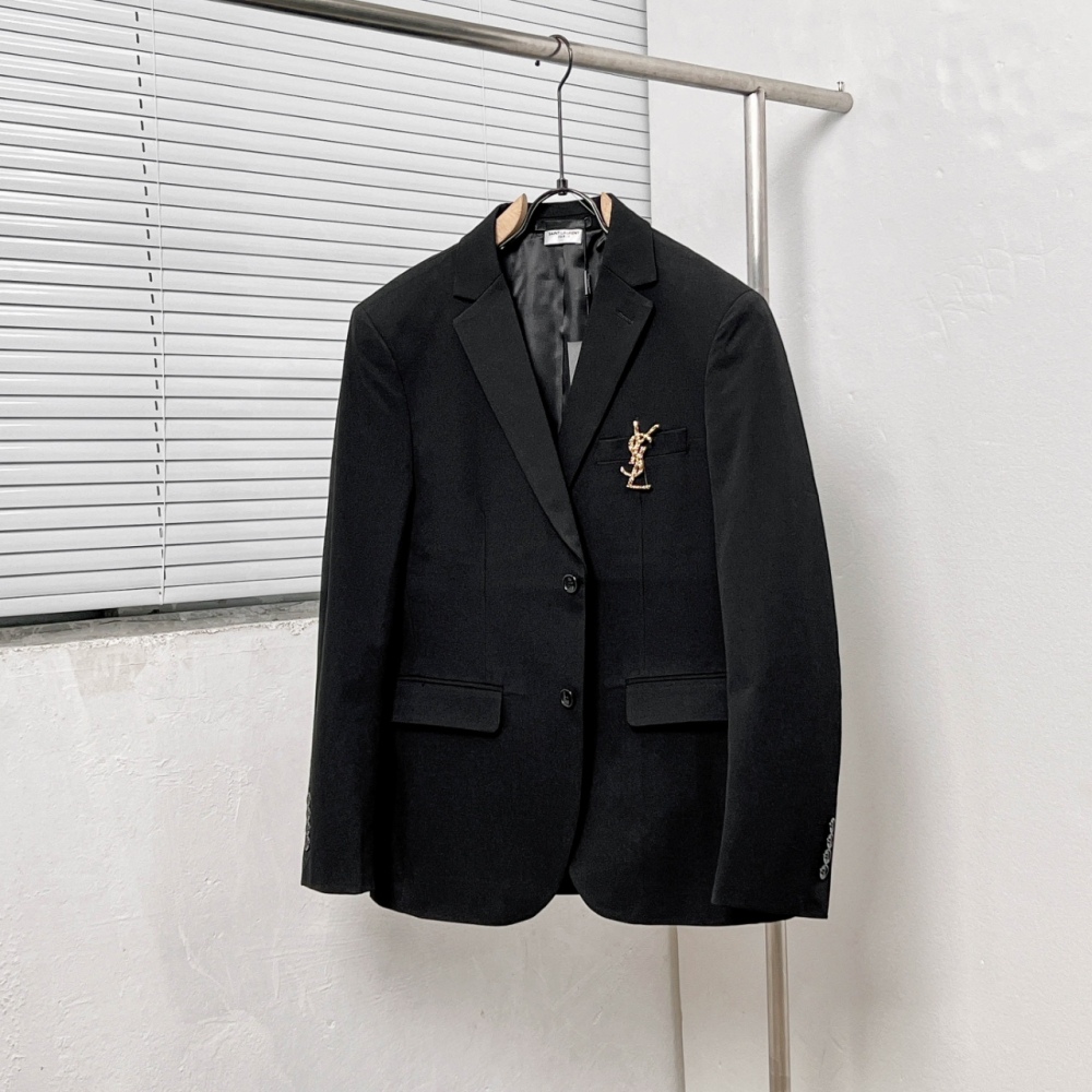 КУРТКИ YSL