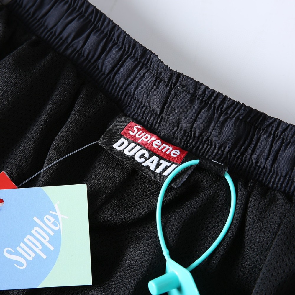 БРЮКИ Supreme