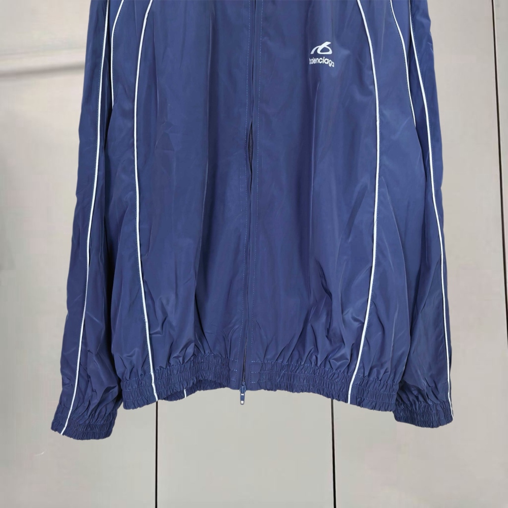 КУРТКИ Balenciaga