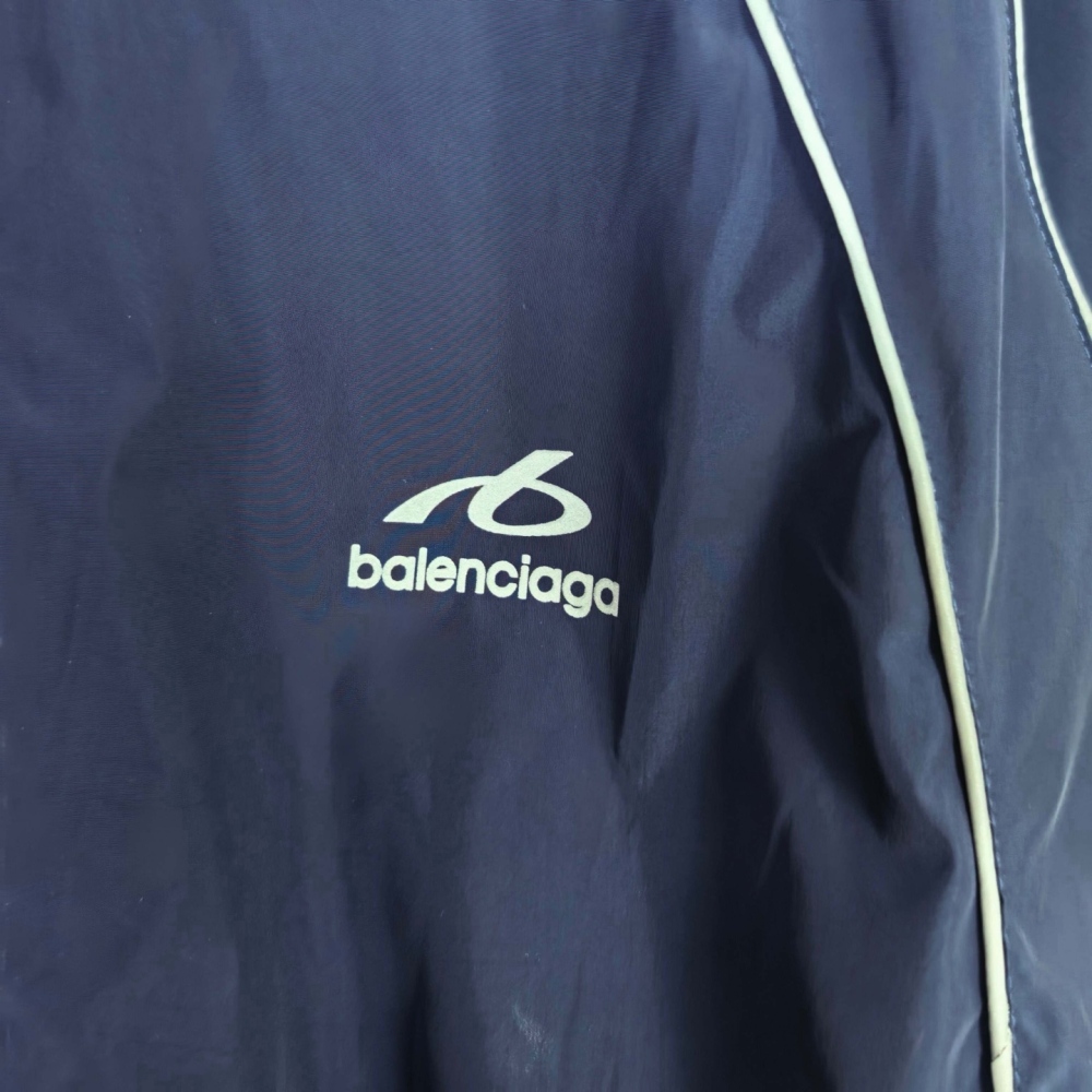 КУРТКИ Balenciaga