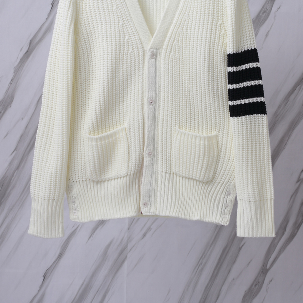 КУРТКИ  Thom Browne