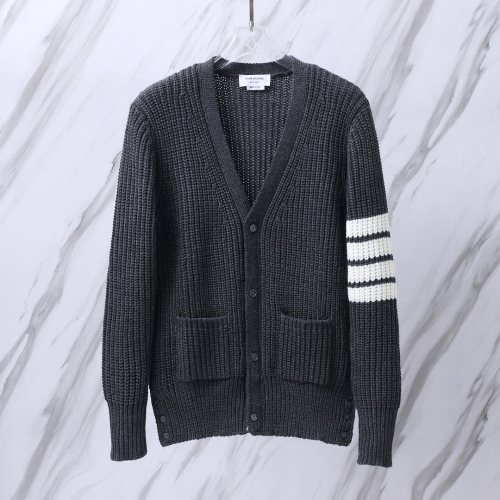 КУРТКИ  Thom Browne