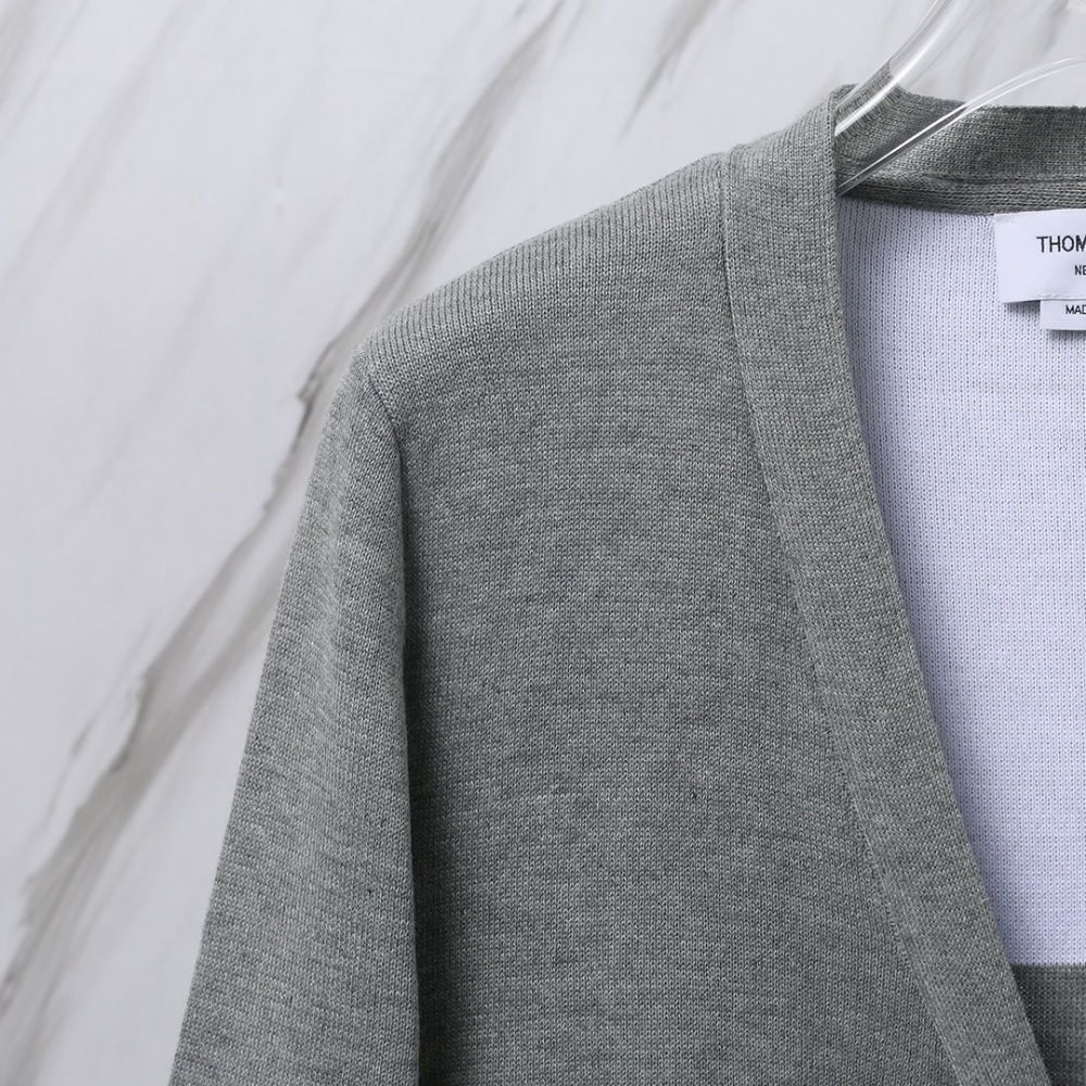 КУРТКИ  Thom Browne