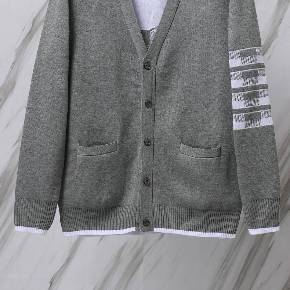 КУРТКИ  Thom Browne