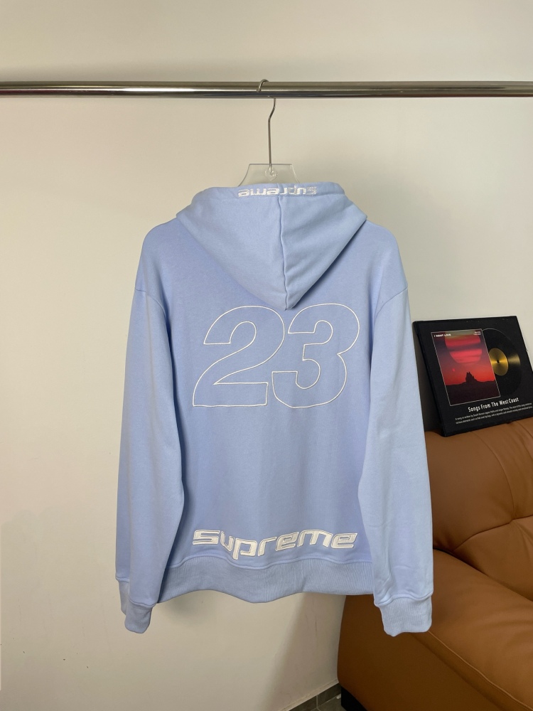 ХУДИ Supreme