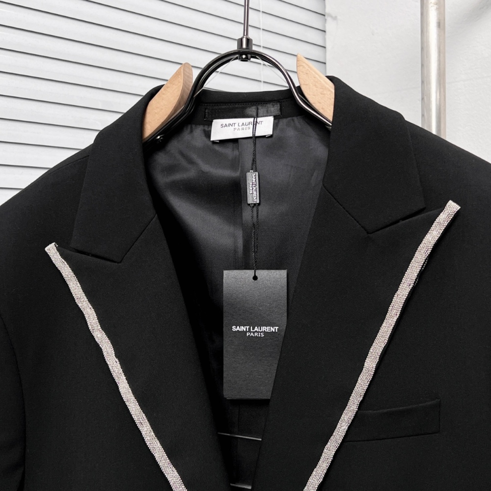КУРТКИ Saint Laurent