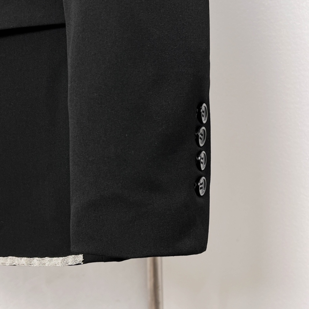КУРТКИ Saint Laurent