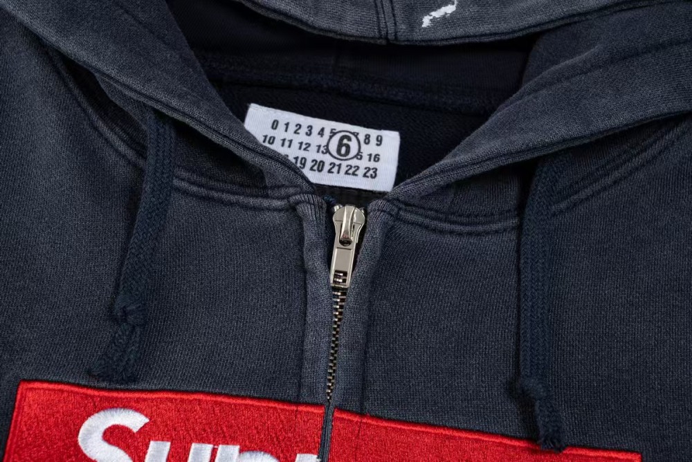 ХУДИ Supreme