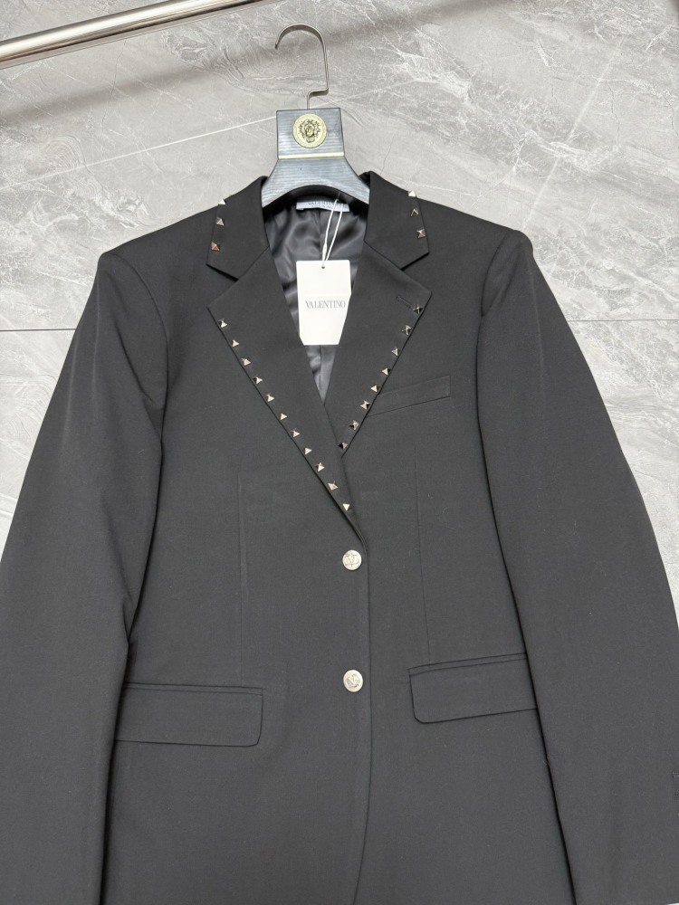 КУРТКИ Valentino