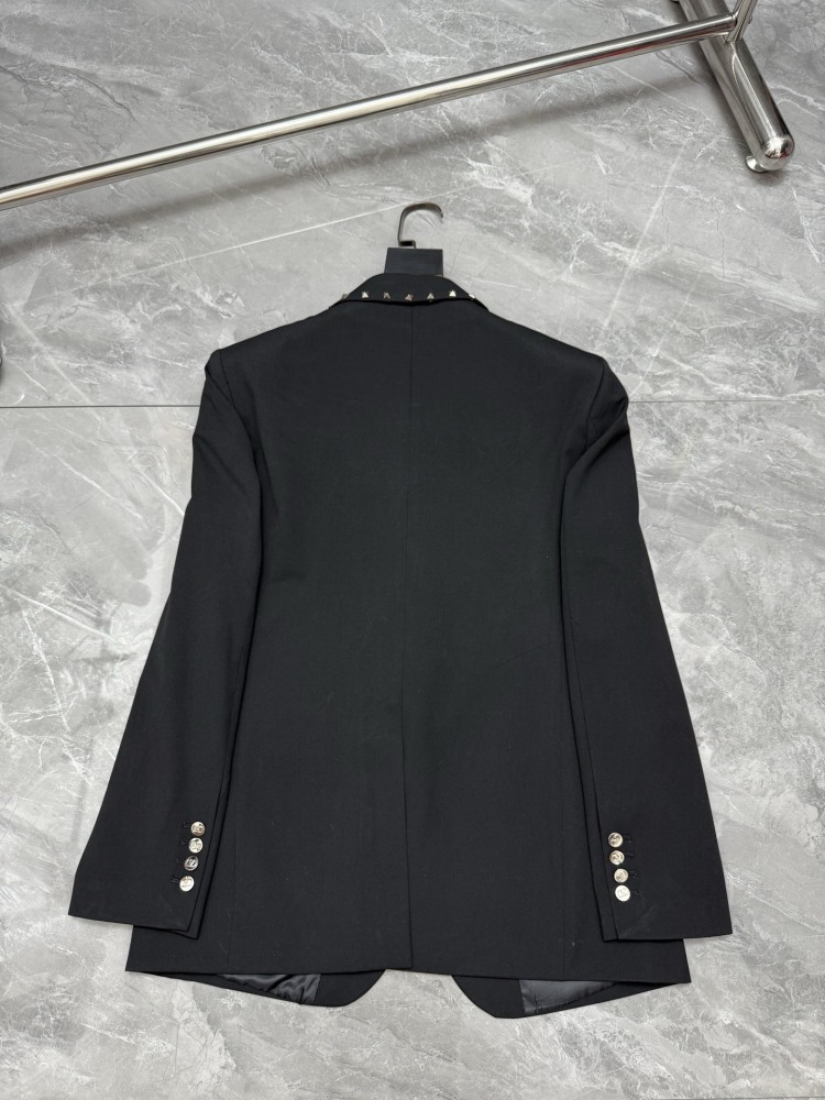 КУРТКИ Valentino