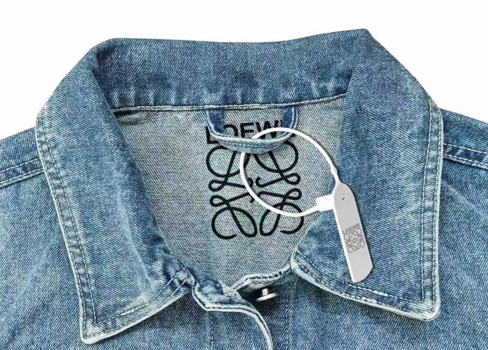 КУРТКИ Loewe