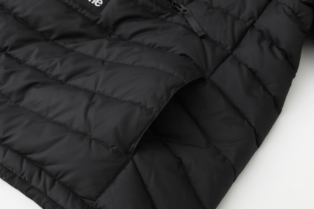 КУРТКИ Supreme