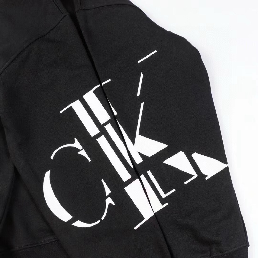 ХУДИ Calvin Klein