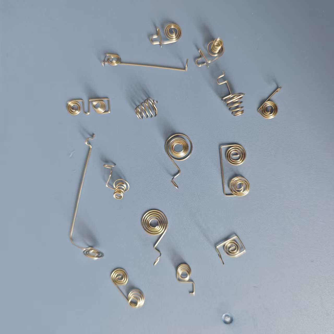 Stainless Steel Battery Contact Plates Springs Manufacturer,Yicheng-spring,Stainless Steel Battery Contact Plates Springs Manufacturer