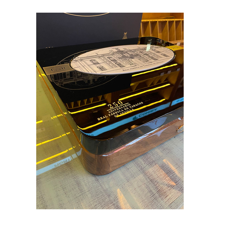 Montecristo  Carmen 250 Aniversario Real Fábrica de Tabacos de Sevilla 100s 蒙特卡门 塞维利亚皇家烟草厂 250周年纪念 100支/盒