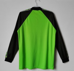 1998-99 Manchester United goalkeeper shirt
