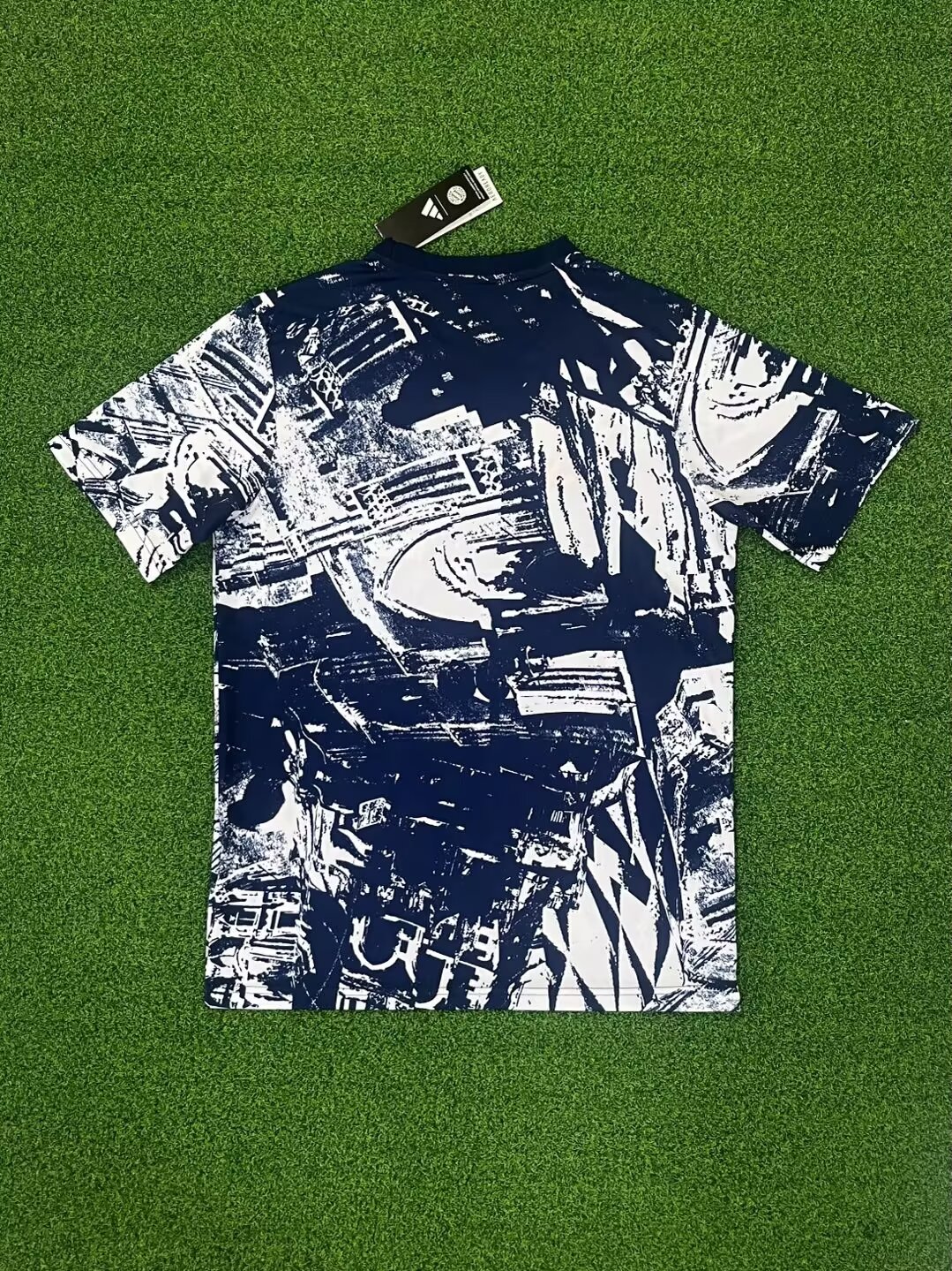 24-25 Bayern training uniform