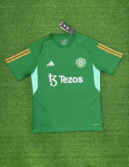 24-25 Manchester United pre match training kit