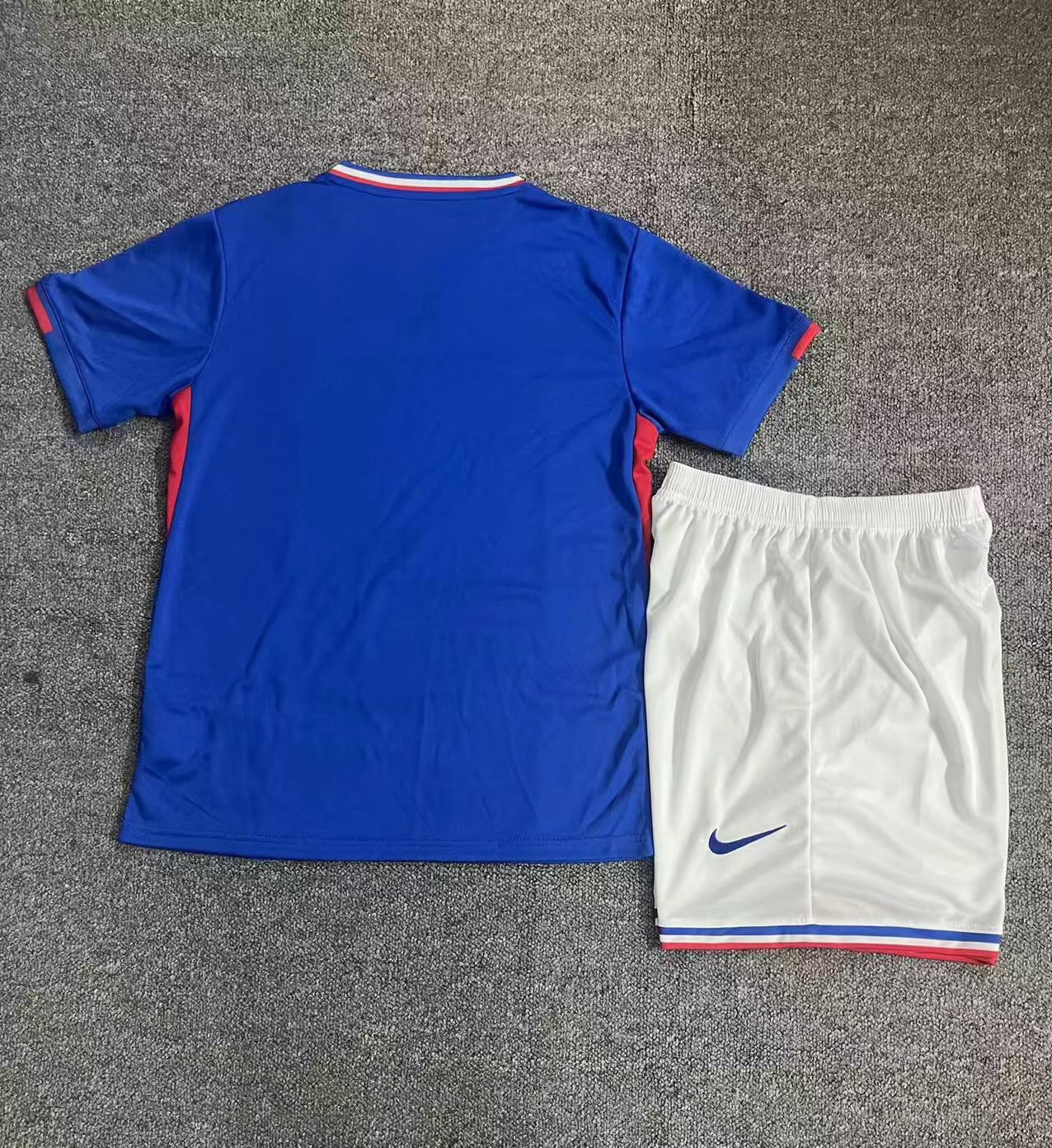 24-25 French Home Kids
