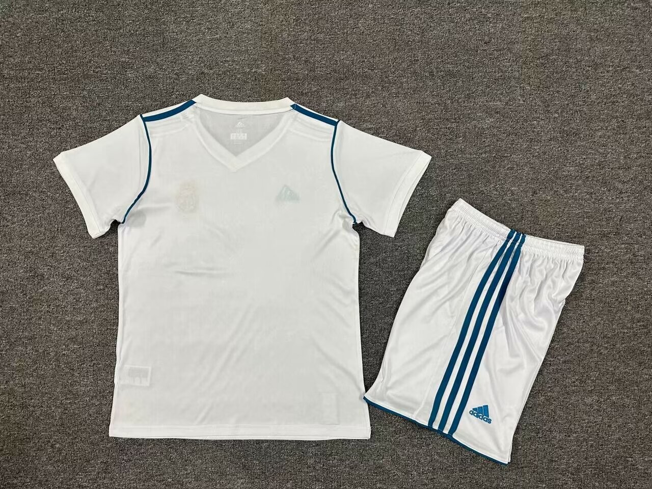 1718 Real Madrid Home Retro kids