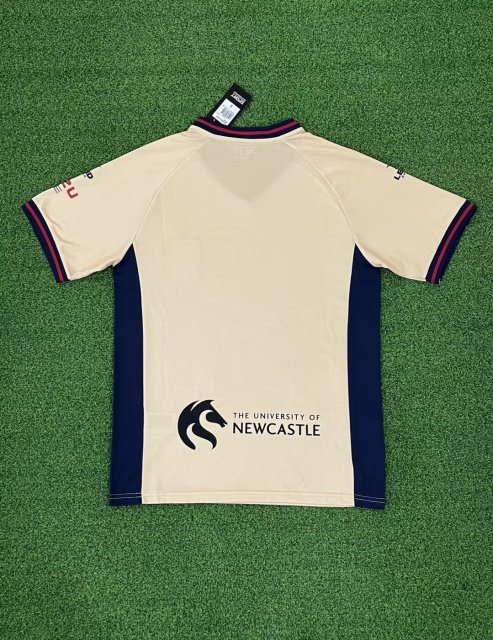 24-25 Newcastle Jets Home