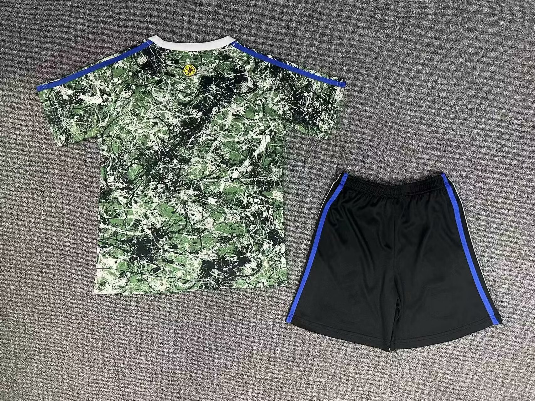 24-25 Manchester United Co branded Kids+adult