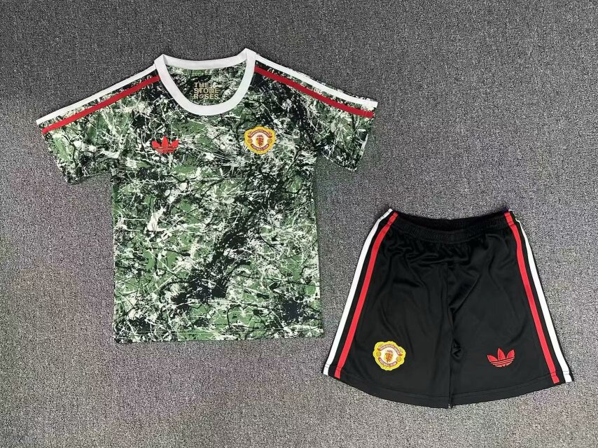 24-25 Manchester United Co branded Kids+adult