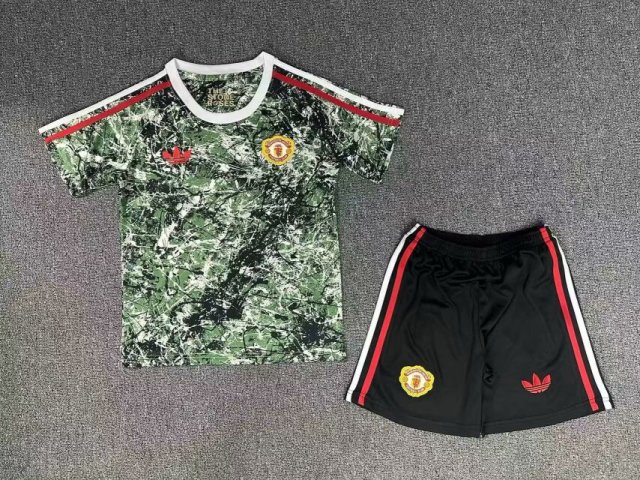 24-25 Manchester United Co branded Kids+adult