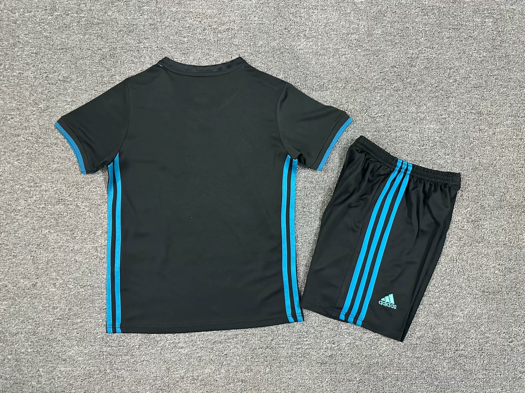 17-18 Real Madrid away Retro kids