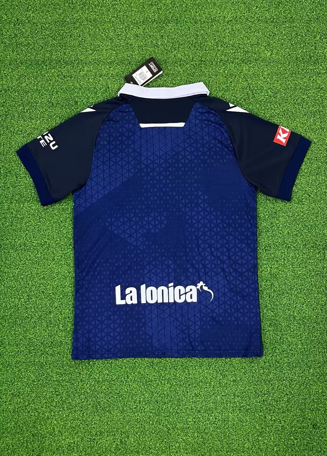 24-25 Melbourne Victory Home