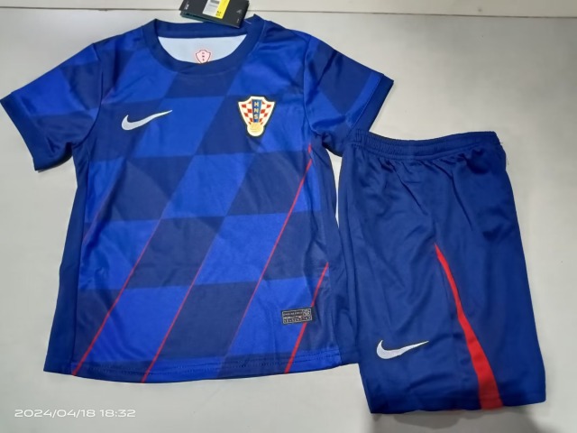 24-25 Croatian away kids