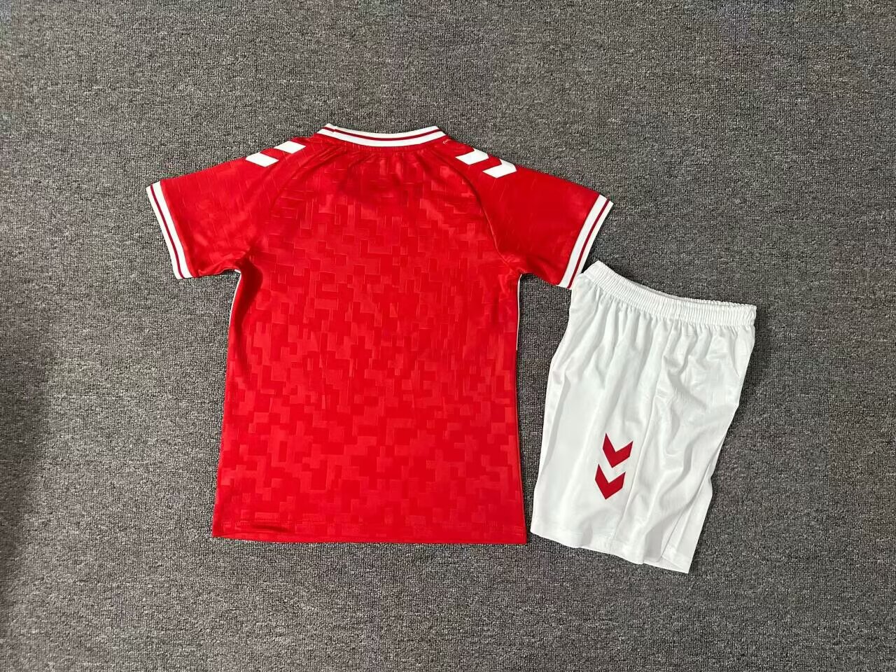 24-25 Denmark Home Kids
