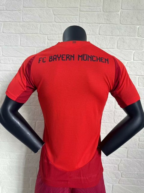 24-25 Player Bayern, Home