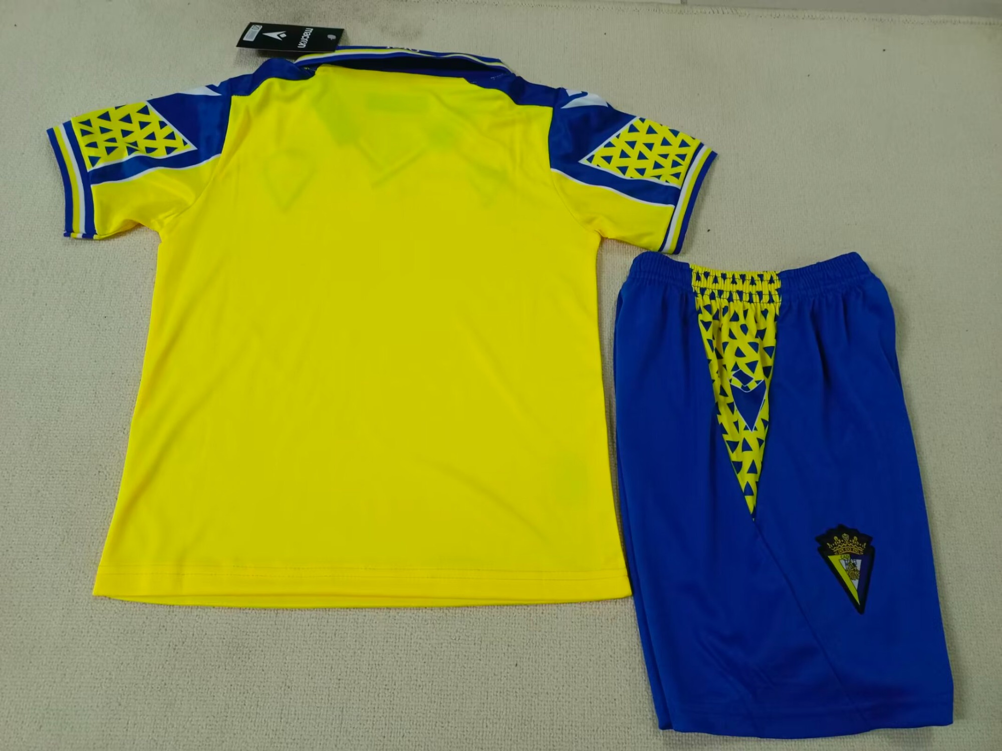 24-25 Cadiz Home Kids+Adult Set