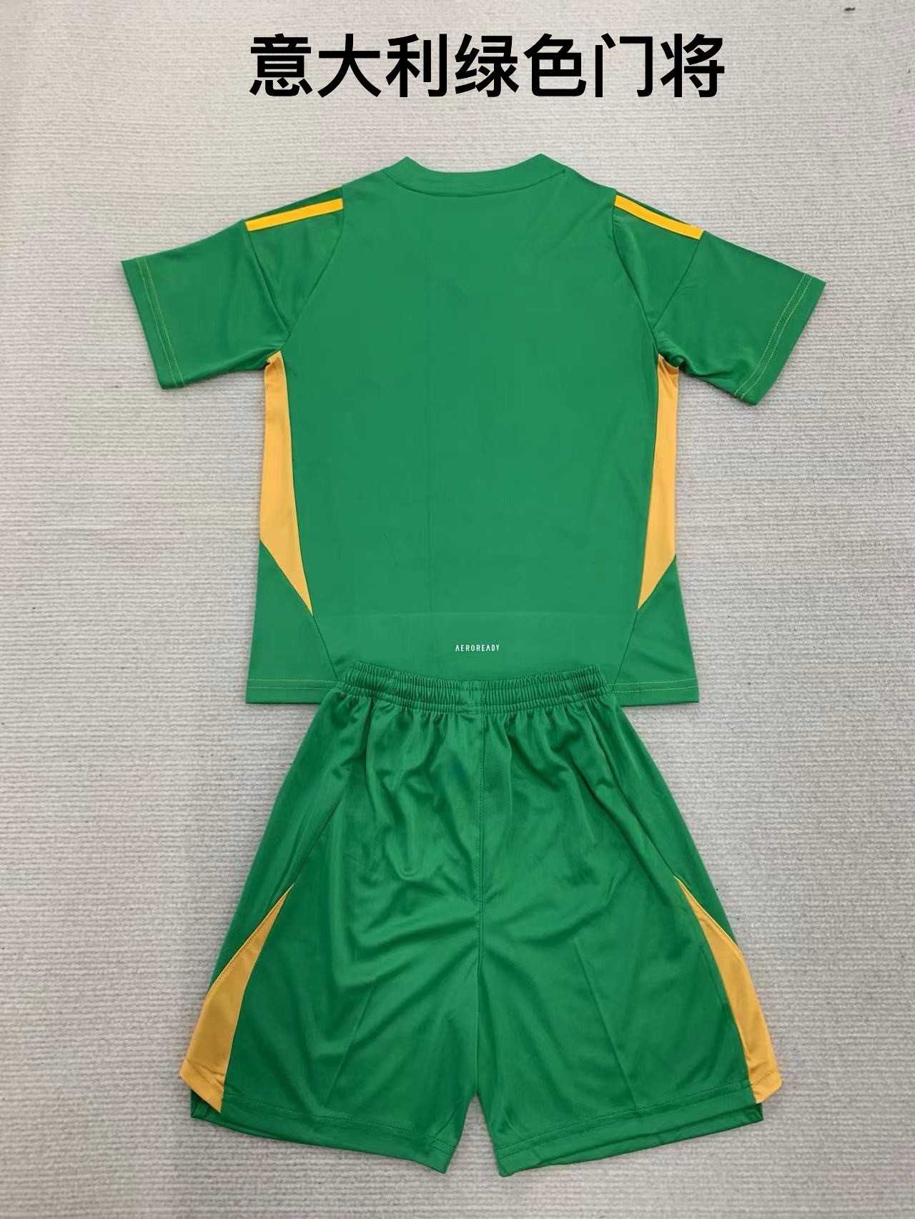24-25 Italian Green Goalkeeper Kids+Adult Set