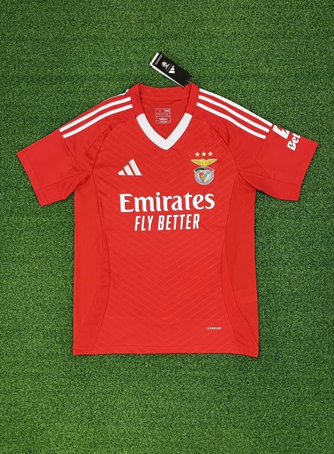 24-25 Benfica at home