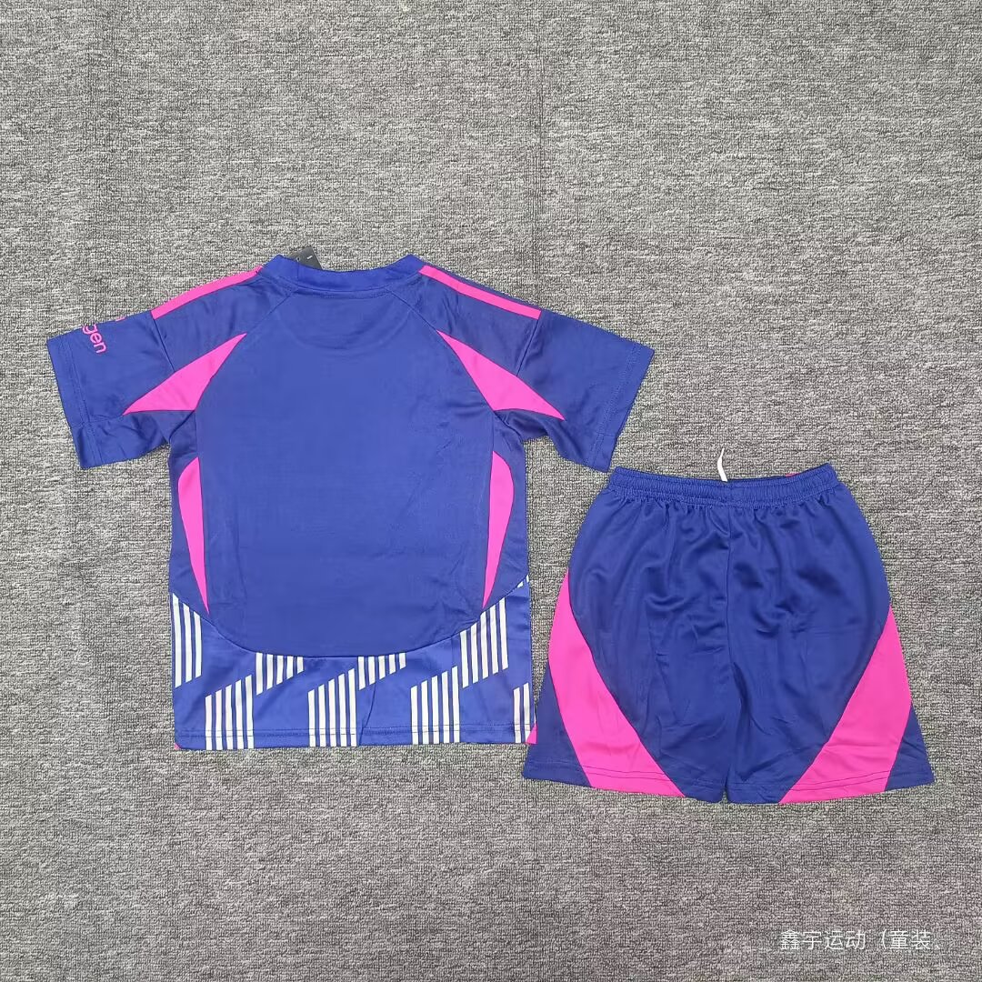 24-25 Nottingham Forest away kids