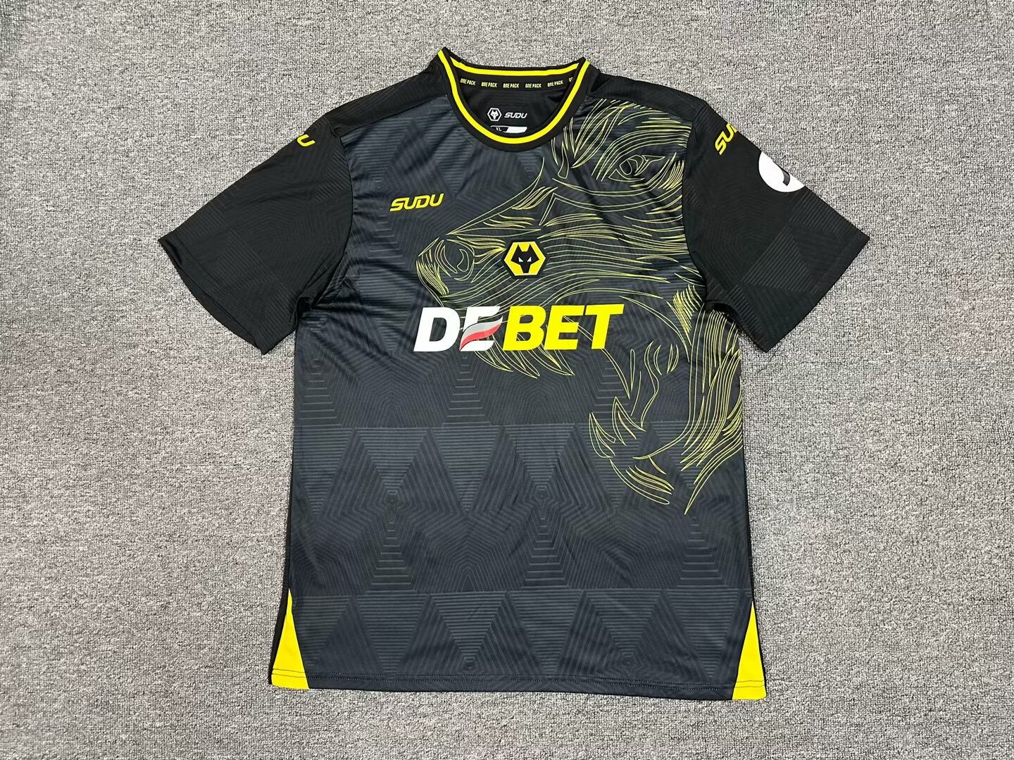 24-25 Wolverhampton Wanderers away game