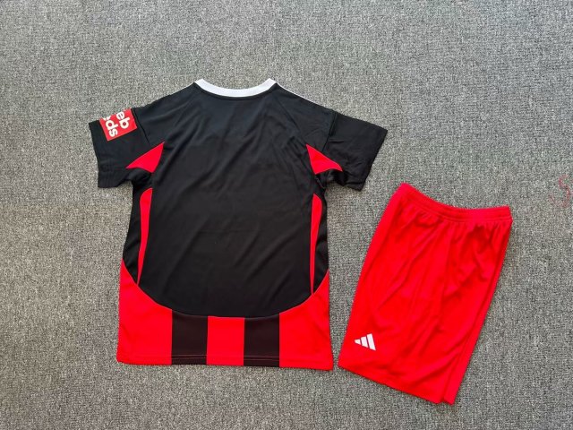 24-25 Fulham away kids