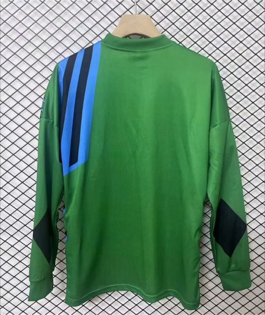 Retro, 1992-93 Manchester United goalkeeper green long sleeved