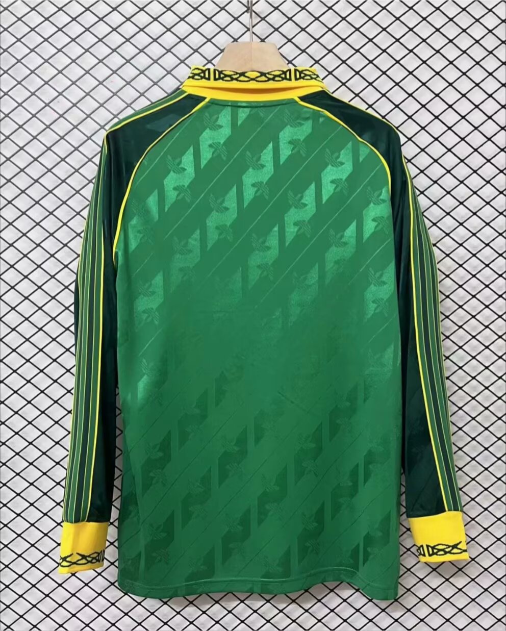 Long sleeved Celtic special edition retro