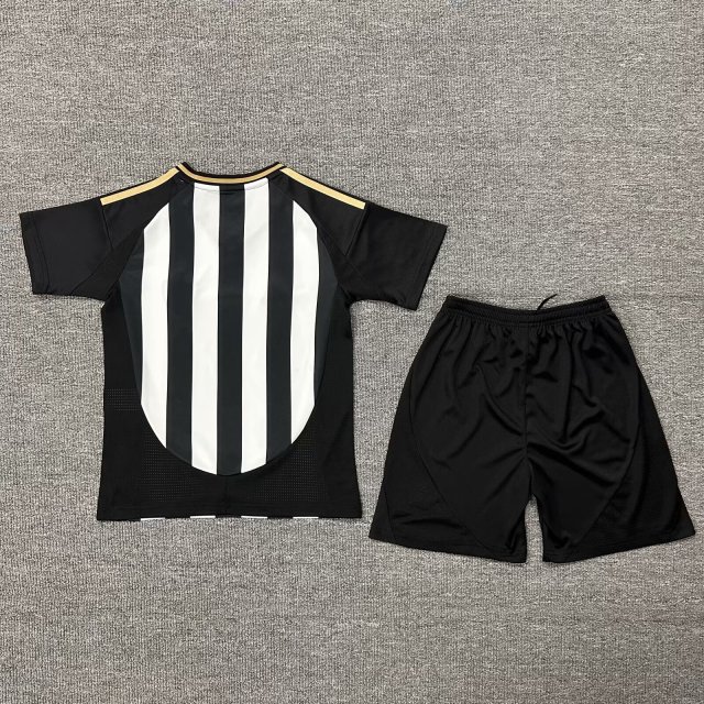 25-26 Mineiro home kids
