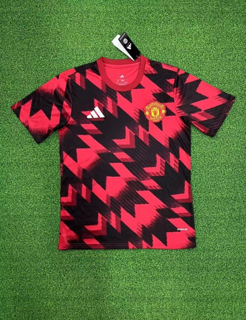 25-26 Manchester United Red and Black Training Uniform