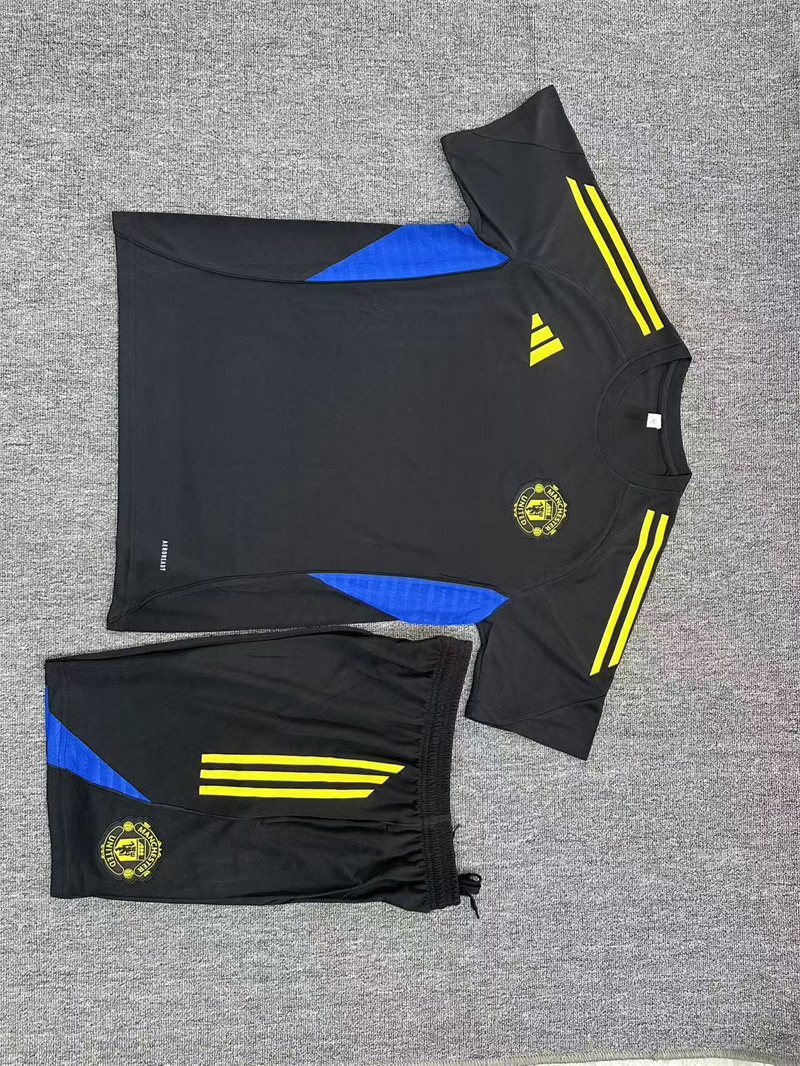 25-26 Short sleeved Manchester United black training suit kids+adult set