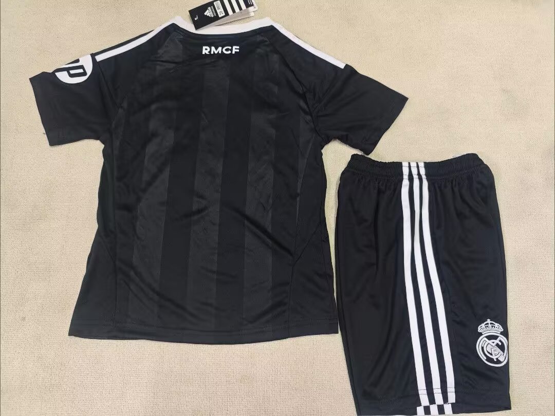25-26 Real Madrid Black Goalkeeper Kids
